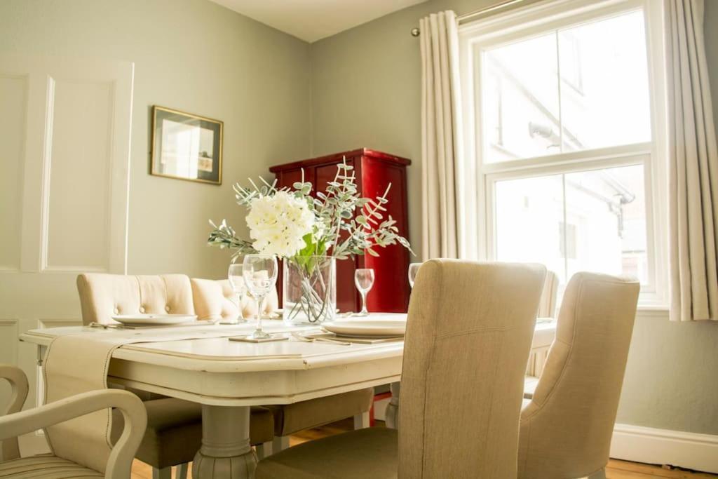Lovely 3 Bed House In The Heart Of Cheltenham Ngoại thất bức ảnh